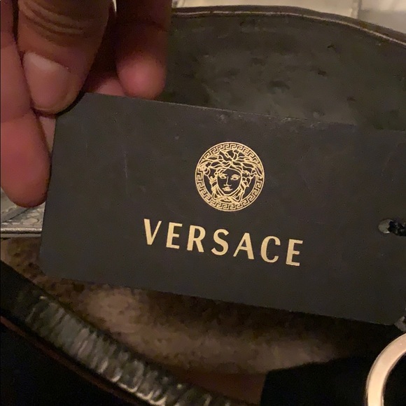 Metallic silver AUTHENTIC Versace shoulder bag - Picture 6 of 7